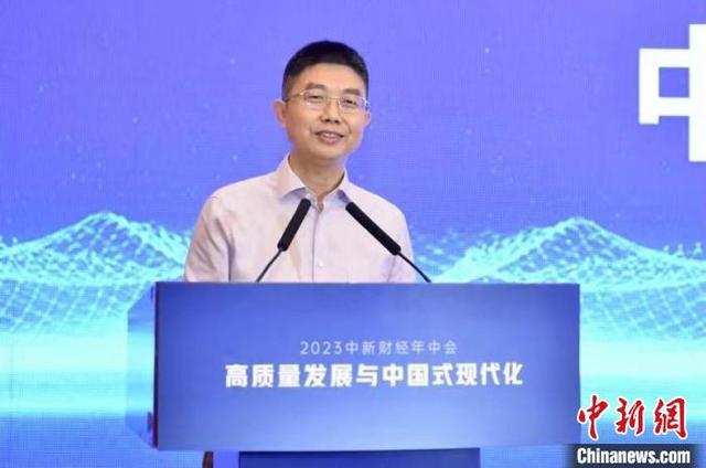 张晓晶：金融更好服务实体经济，要解决两大难题