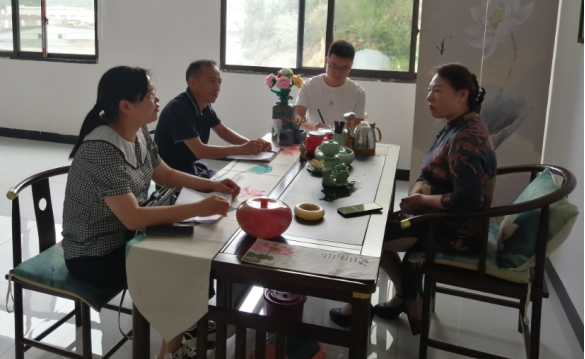 长顺县财政局：走访非公企业 夯实党建基石