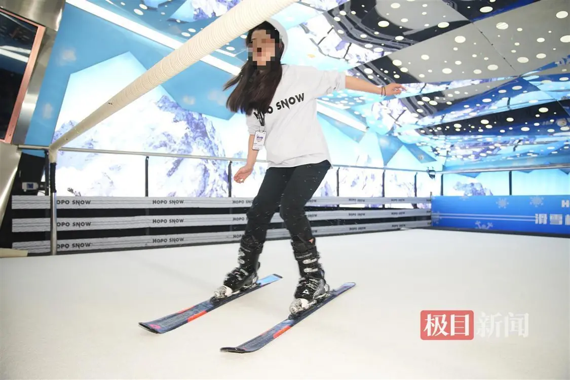 新消费新动能|夏季冰雪经济升温！咸宁新增一大型滑雪馆，武汉一滑雪店会员翻倍增长 滑雪装备 户外运动 冰雪运动 行业新闻 第2张