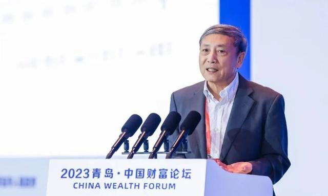 蔡昉：要用合经济理论规律的渠道把钱发到居民的腰包里
