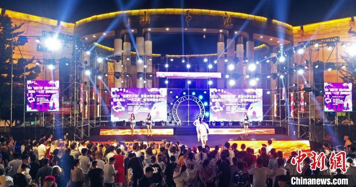 江西龙虎山开启暑期“夜游”模式 点亮名山经济新“夜”态