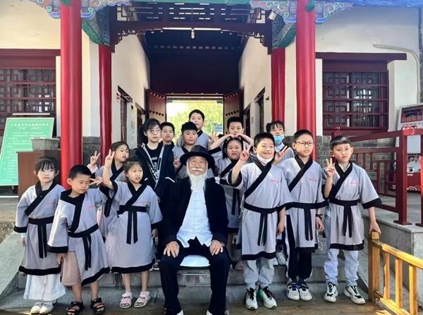 暑期“游经济”展现新活力 中国旅游研究院 行业新闻 第2张
