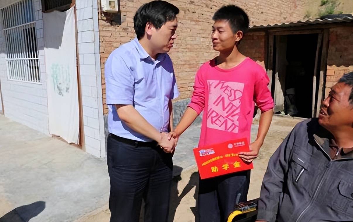 原创 学生好不容易考上大学，家里不给钱也不给贷款担保，学生无奈哭诉 高考 大学 行业新闻 第5张