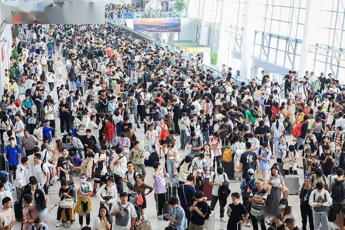 中国经济信心说 | 单日首破2000万人次！“加强版黄金周”彰显经济活力 经济 黄金周 行业新闻 第2张