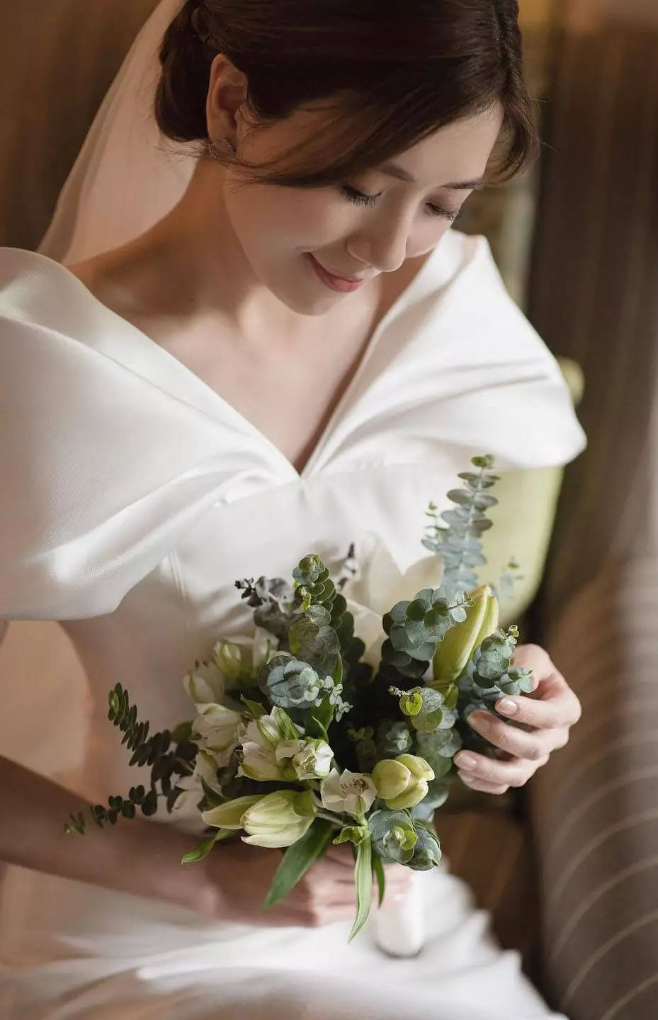 原创 TVB花旦拍拖11年终嫁豪门，坚持财政独立，曾与三任男星传绯闻
