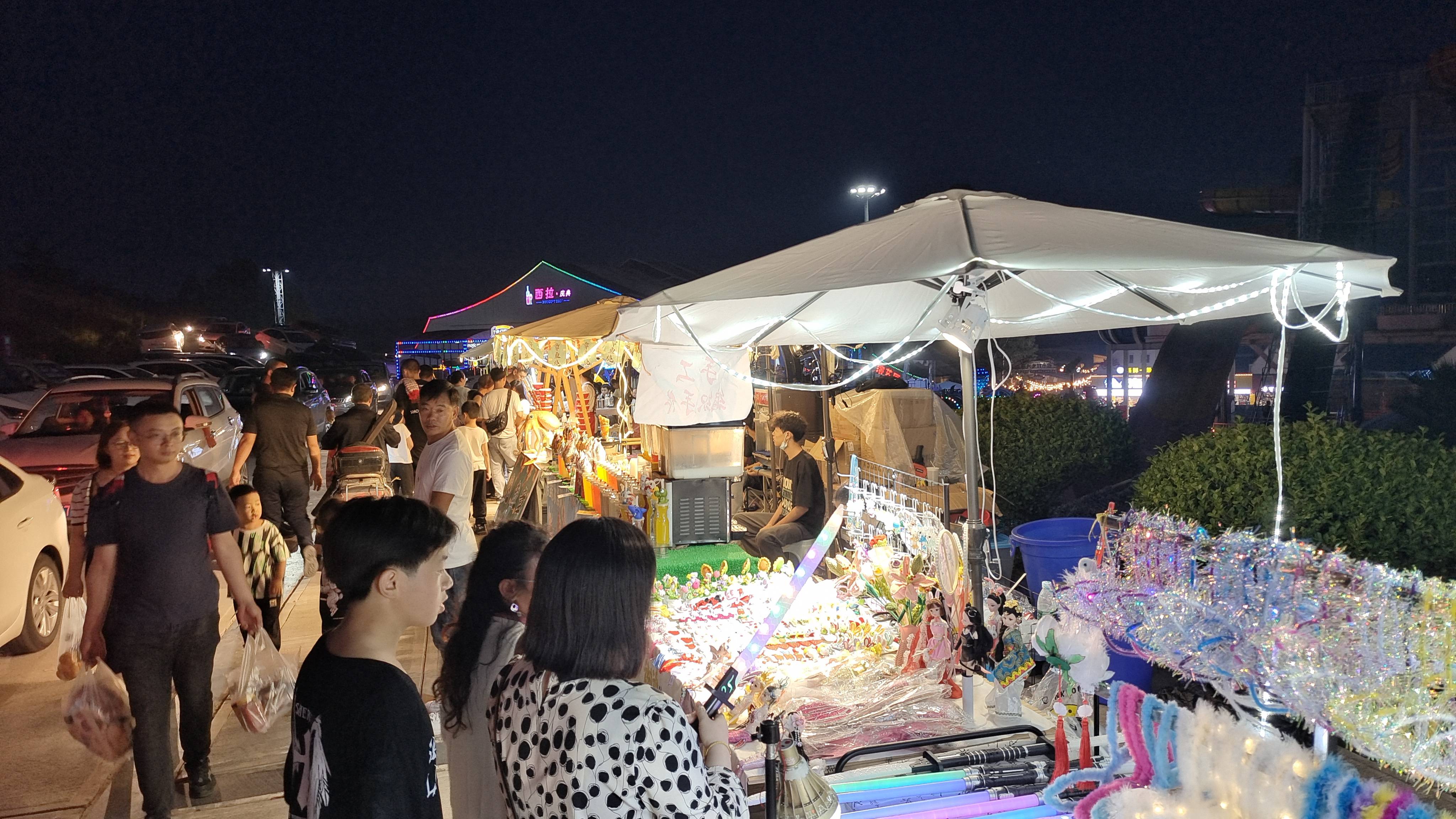 原创 重庆涪陵：多样化“夜经济” 点燃景区“烟火气”