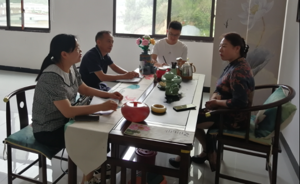 长顺县财政局：走访非公企业 夯实党建基石