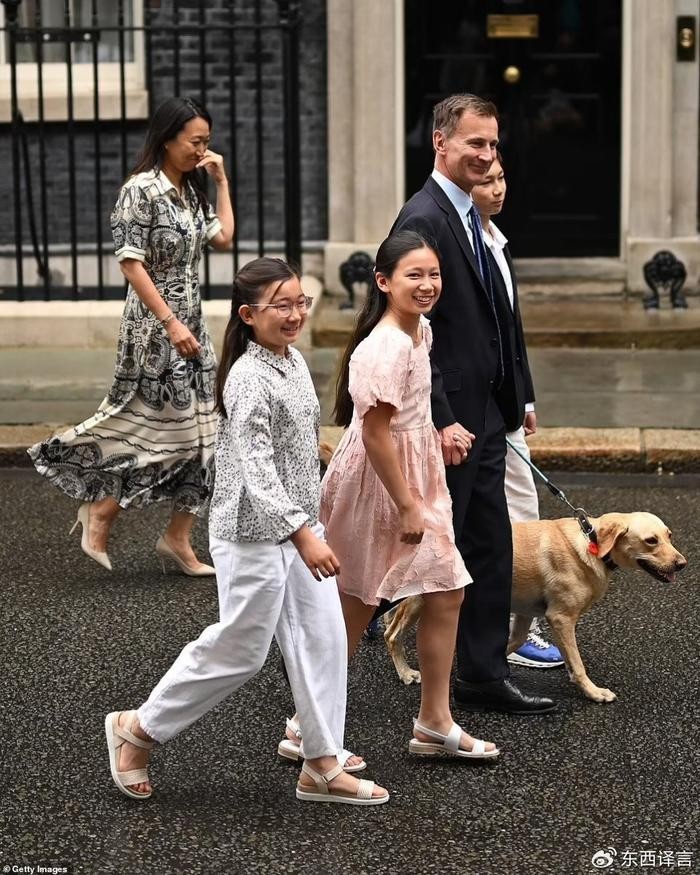 英国前财政大臣带着西安妻子和三个娃，搬离唐宁街，继任者很特别 行业新闻 第3张