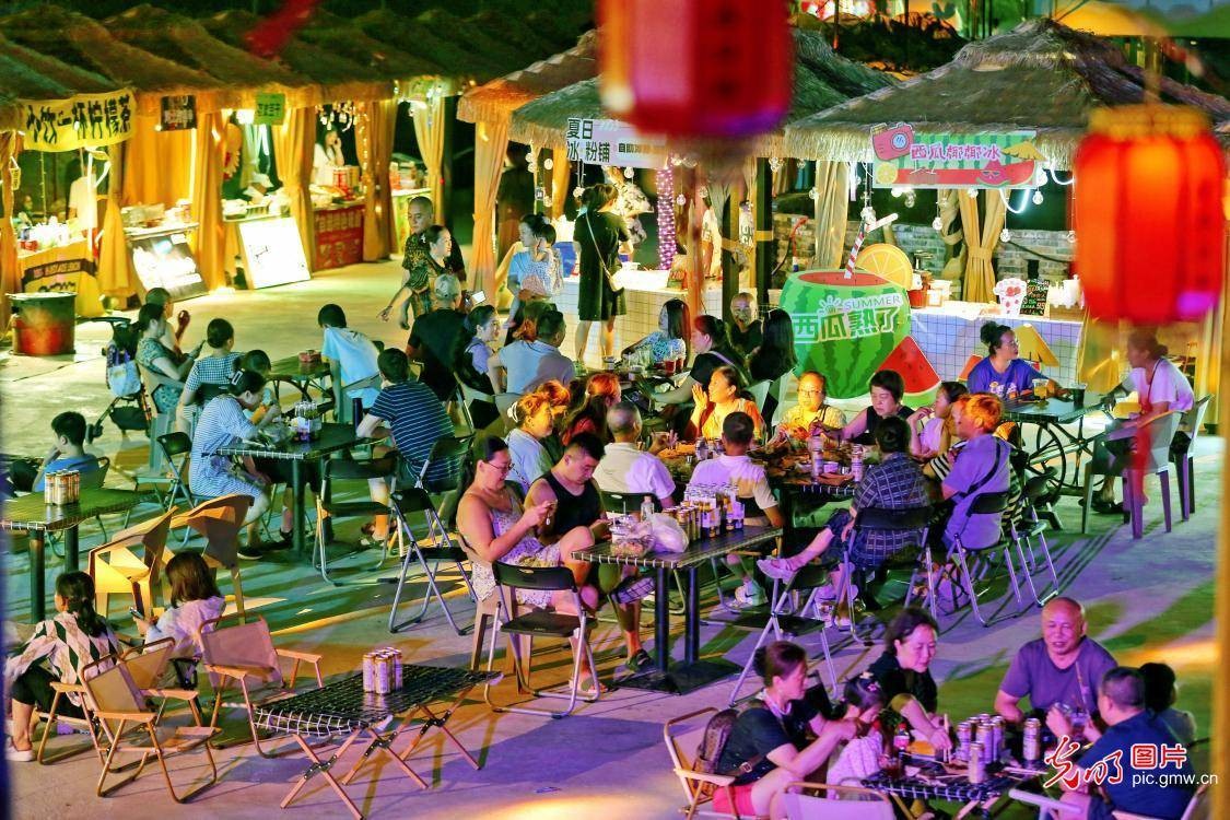 夏日烟火气 点亮夜经济 行业新闻 第2张
