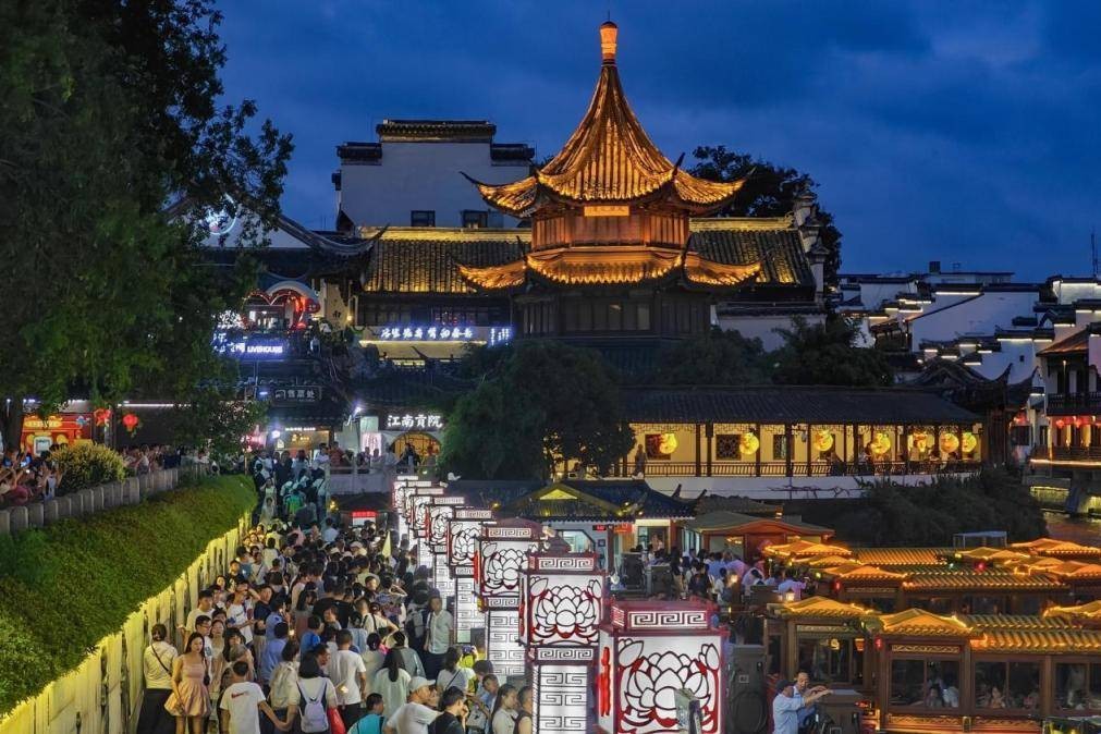 中国经济信心说丨“暑期经济”热力十足！背后有这些“新”意 经济 行业新闻 第3张