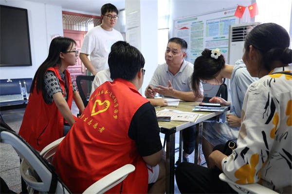 永州冷水滩：“一站式”助学贷款 助力莘莘学子圆梦大学
