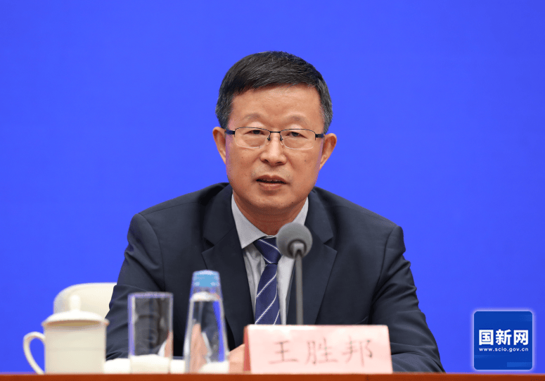 金融监管总局：鼓励银行对科创型企业贷款适当提高不良贷款容忍度，建立尽职免责机制